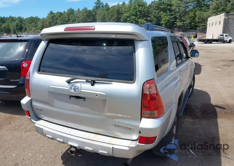 2005 Toyota 4Runner Limited V6 z USA, uszkodzony, nr VIN JTEBU17R558048413